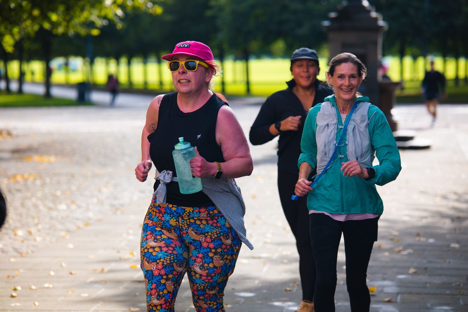 Big Glasgow Running Event - runners and the crowd on the day