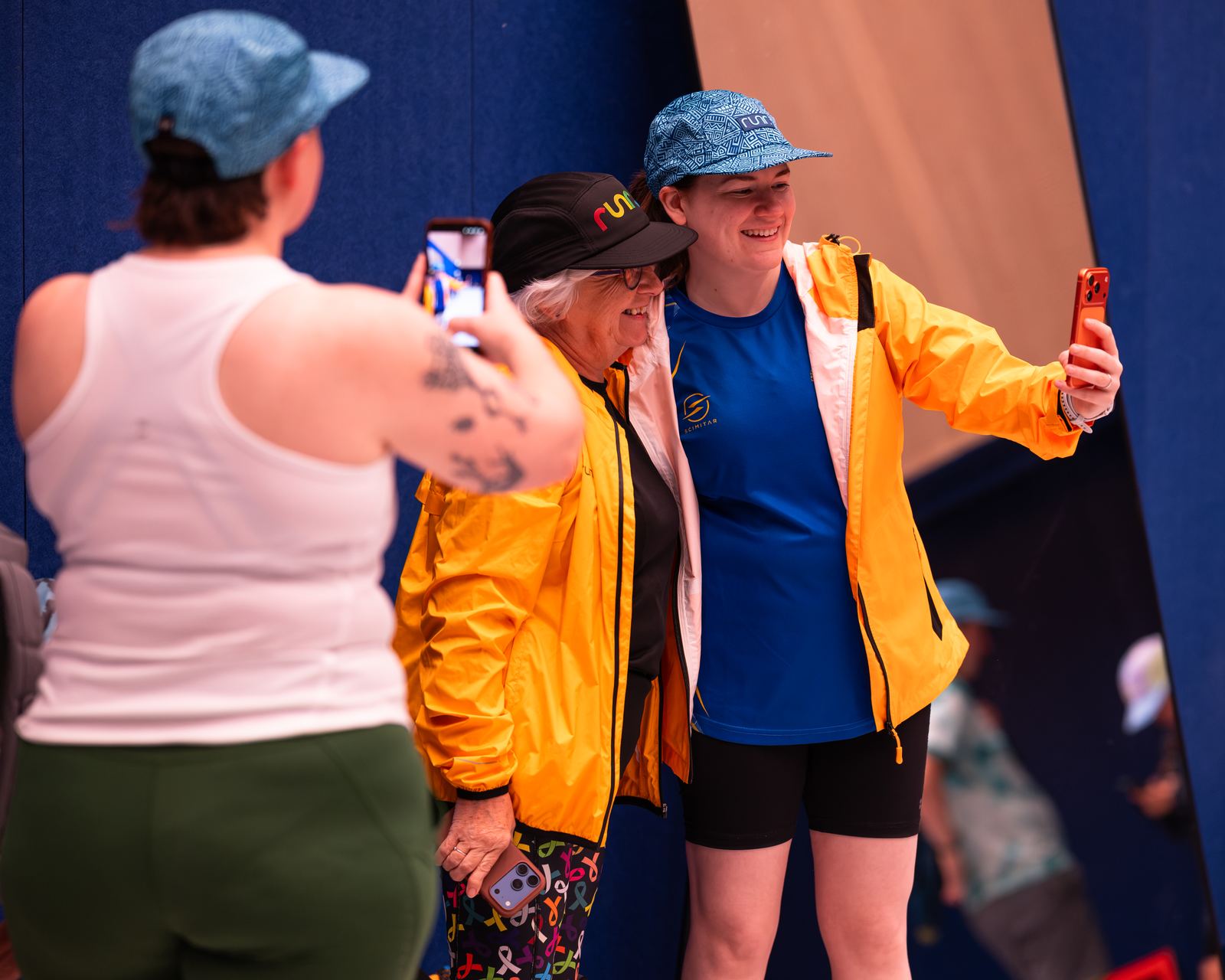 Big Glasgow Running Event - runners and the crowd on the day