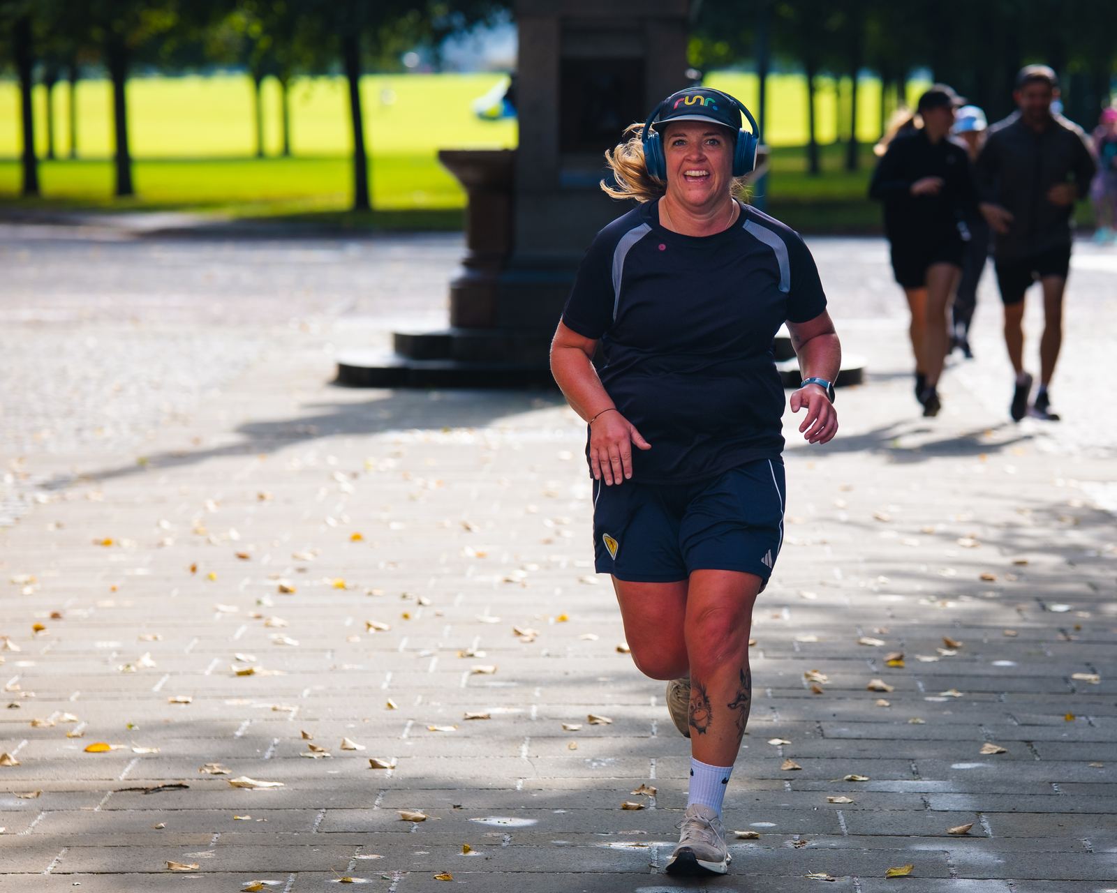 Big Glasgow Running Event - runners and the crowd on the day
