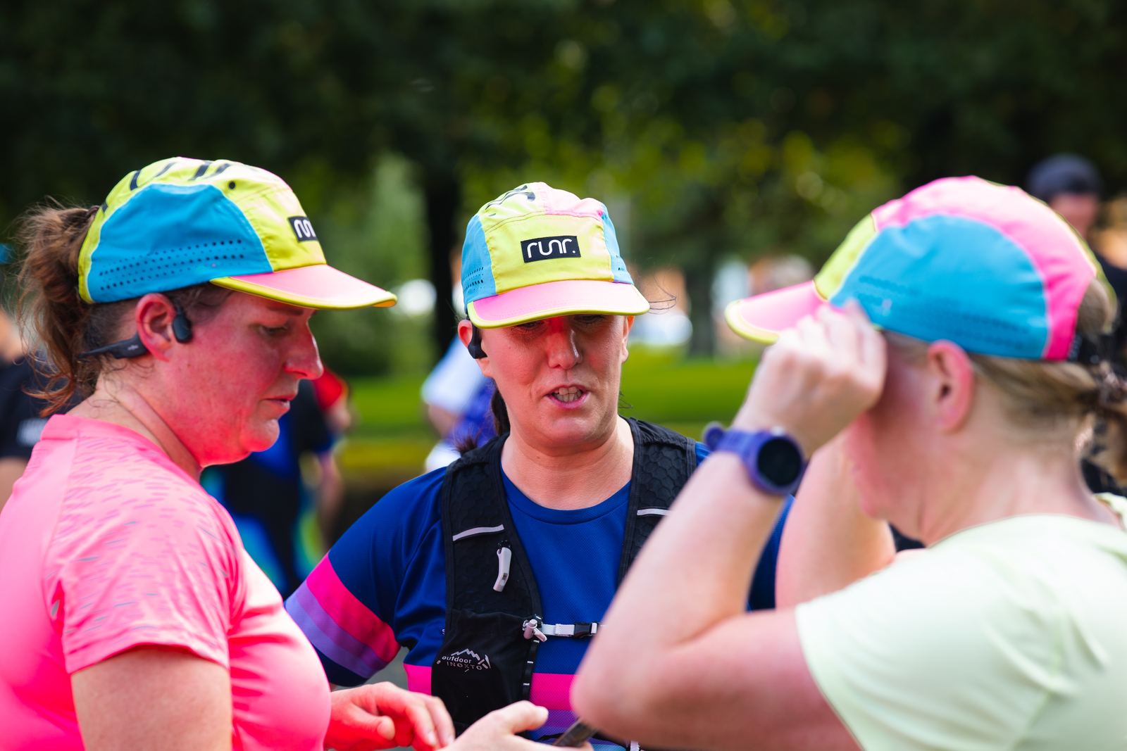 Big Glasgow Running Event - runners and the crowd on the day