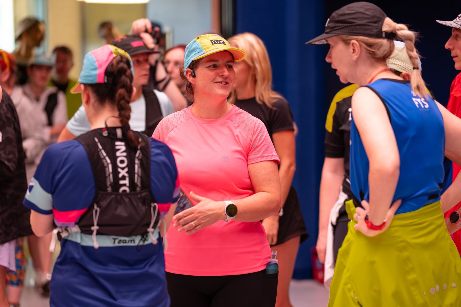 Big Glasgow Running Event - runners and the crowd on the day
